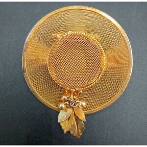 Hat Brooch Pin Gold Tone Metal Mesh Vintage 2.25 Inch Leaves Berries Accessory